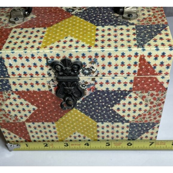 1970s Wooden Trinket Case Box Patchwork Design 7" x 5.5" x 5" with handle - Picture 15 of 16